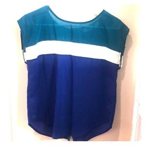 Multi Blue colored top